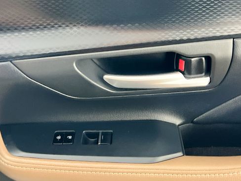 Used 2024 Toyota Grand Highlander AWD Hybrid image 32