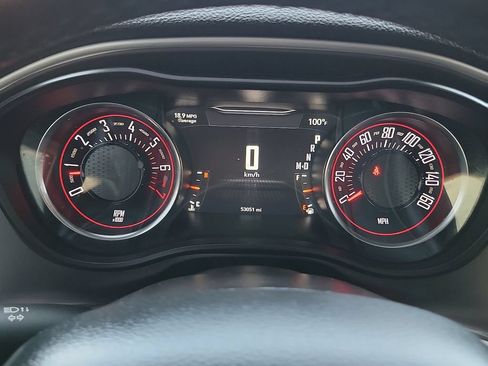 Used 2022 Dodge Challenger SXT RWD image 27