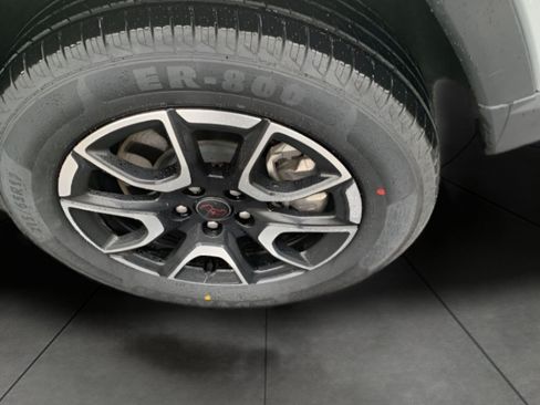 Used 2025 Jeep Compass Trailhawk AWD/4WD image 70