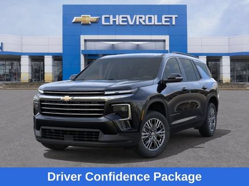 New 2027 Chevrolet Traverse LT w/ Driver Confidence Package AWD/4WD image 7