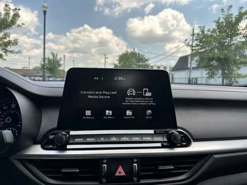 Used 2019 Kia Forte LXS FWD image 10