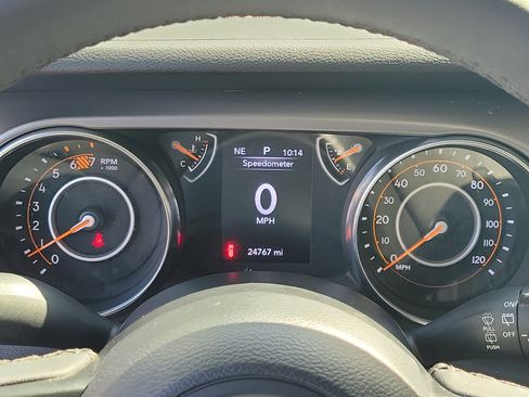 Used 2023 Jeep Wrangler Sport AWD/4WD image 25