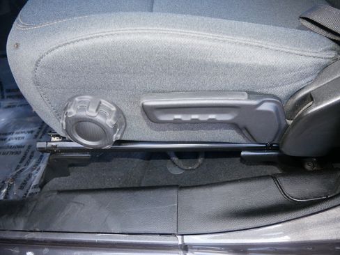 Used 2024 Jeep Wrangler Sport S image 19