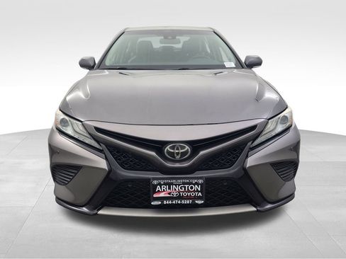 Used 2018 Toyota Camry XSE image 10