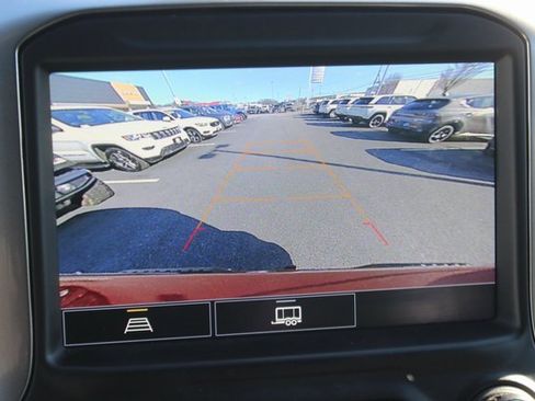 Used 2021 Chevrolet Silverado 1500 LT w/ Convenience Package II image 7