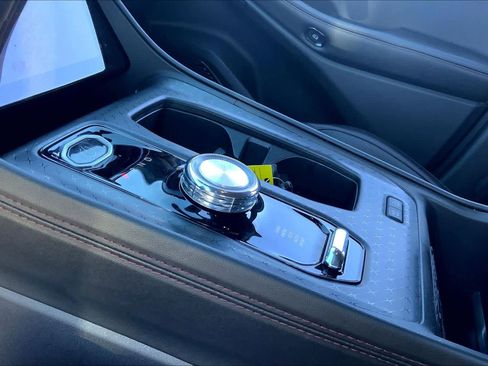 Used 2024 Jeep Wagoneer Launch Edition image 30