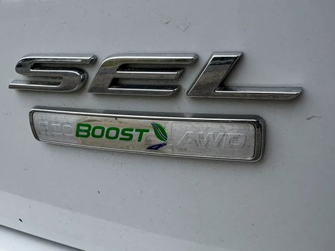 Used 2019 Ford Edge SEL w/ Equipment Group 201A AWD/4WD image 32