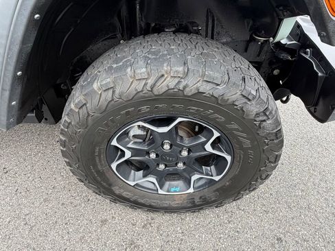 Used 2023 Jeep Wrangler Unlimited Rubicon 4xe image 15