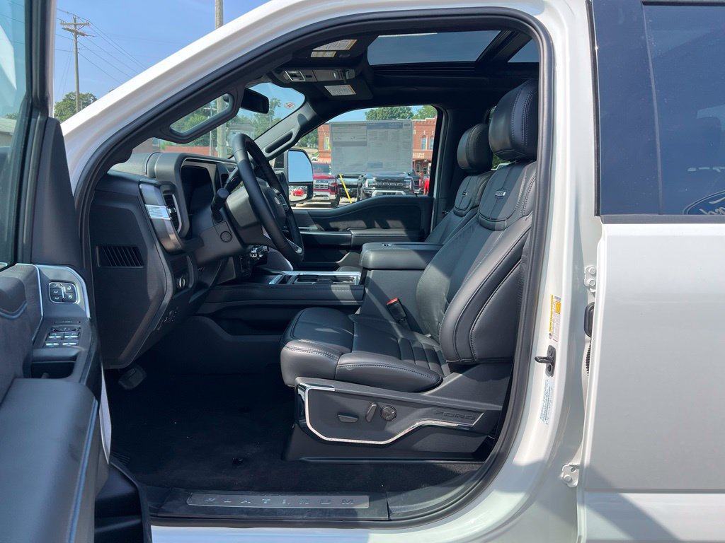 New 2025 Ford F250 Platinum AWD/4WD image 14