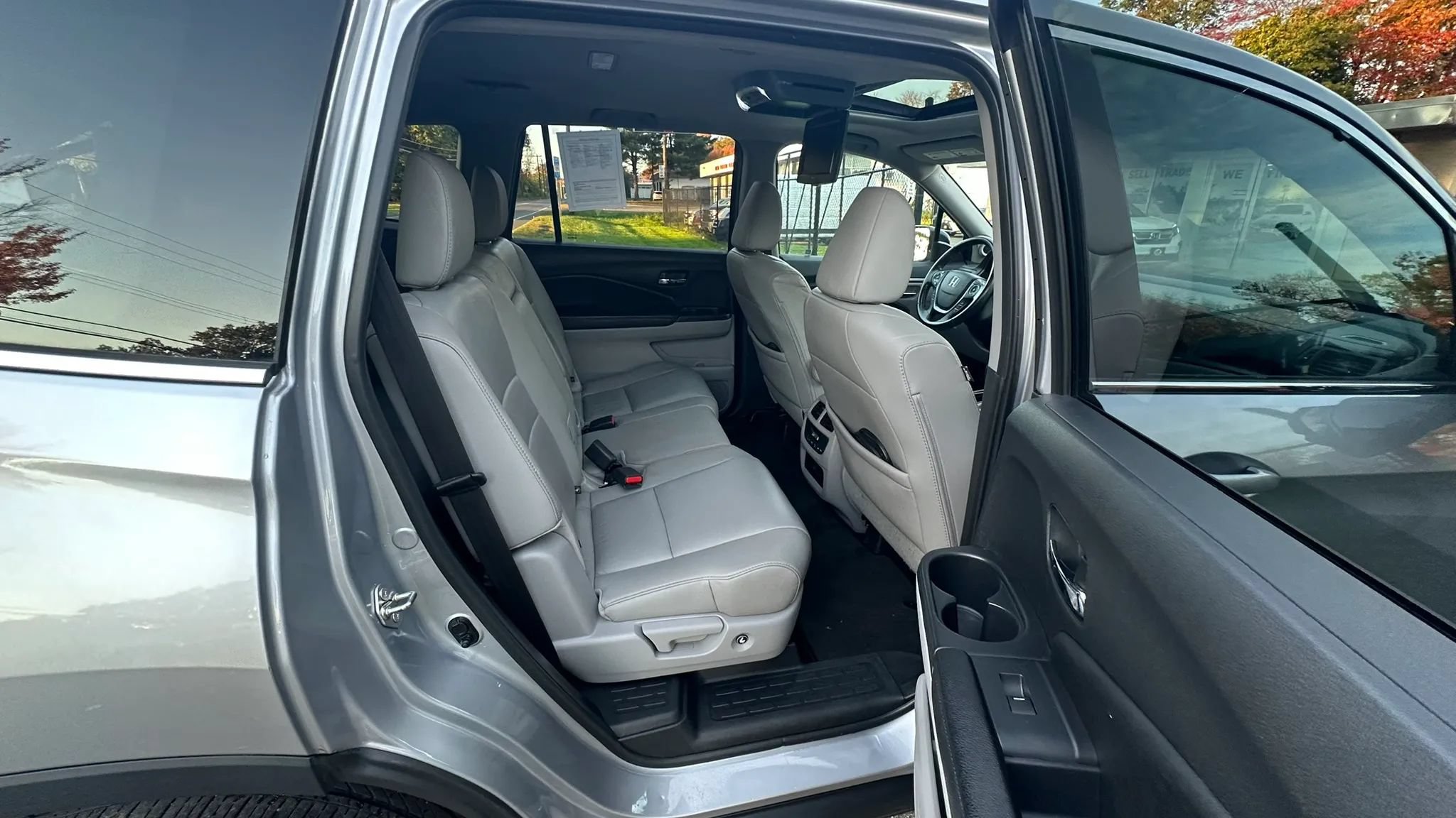 Used 2017 Honda Pilot EX-L image 37