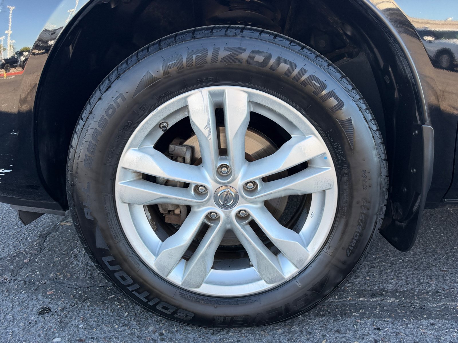 Used 2013 Nissan Rogue SV FWD image 25