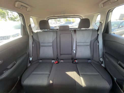 Used 2025 Nissan Rogue SV FWD image 40