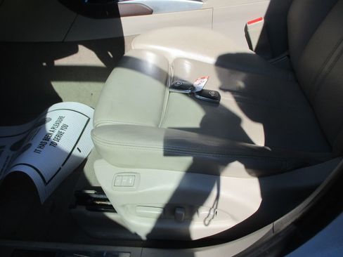 Used 2016 Cadillac SRX Luxury image 11