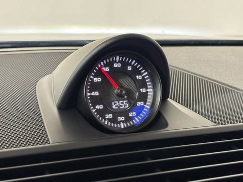 Used 2018 Porsche Panamera 4S image 27