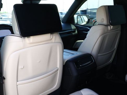Used 2021 Cadillac Escalade Sport w/ Driver Assist Tech Package AWD/4WD image 20