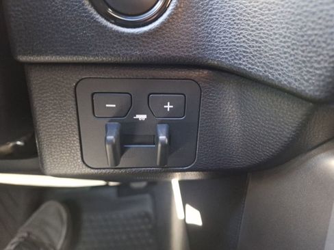 Used 2025 Toyota Tundra SR5 image 30