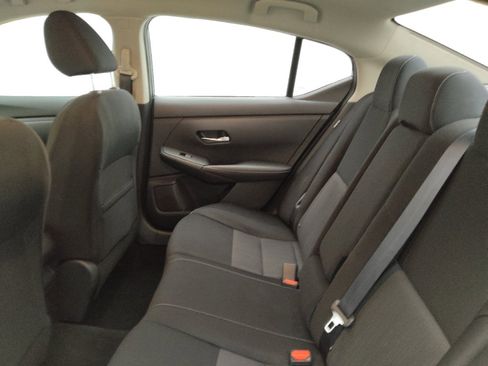 Used 2020 Nissan Sentra SV FWD image 18