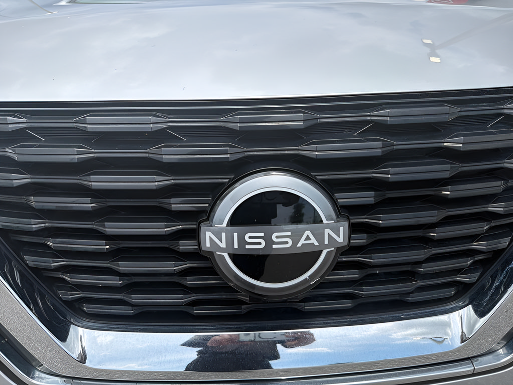 Used 2023 Nissan Rogue SV FWD image 42