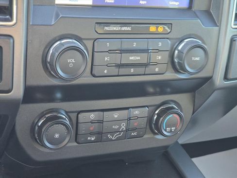 Used 2020 Ford F250 XLT w/ XLT Premium Package image 16