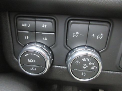 New 2026 GMC Yukon Denali image 18