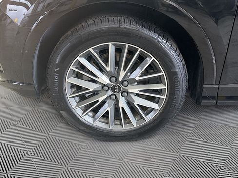 Certified 2023 Audi Q3 2.0T Premium w/ Convenience Package AWD/4WD image 31