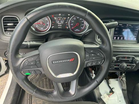 Used 2019 Dodge Charger Police w/ Street Appearance Group image 17