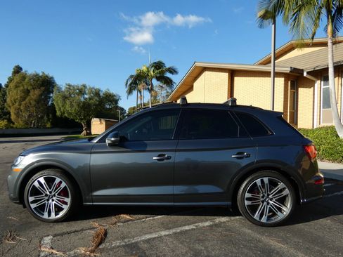 Used 2019 Audi SQ5 Premium Plus w/ Premium Plus Package image 14