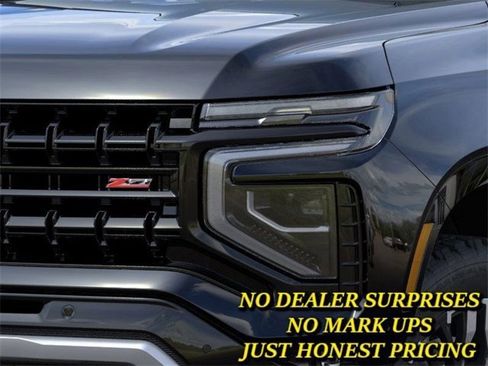 New 2026 Chevrolet Suburban Z71 image 10