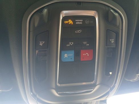 Used 2024 Dodge Charger R/T w/ Plus Group image 29