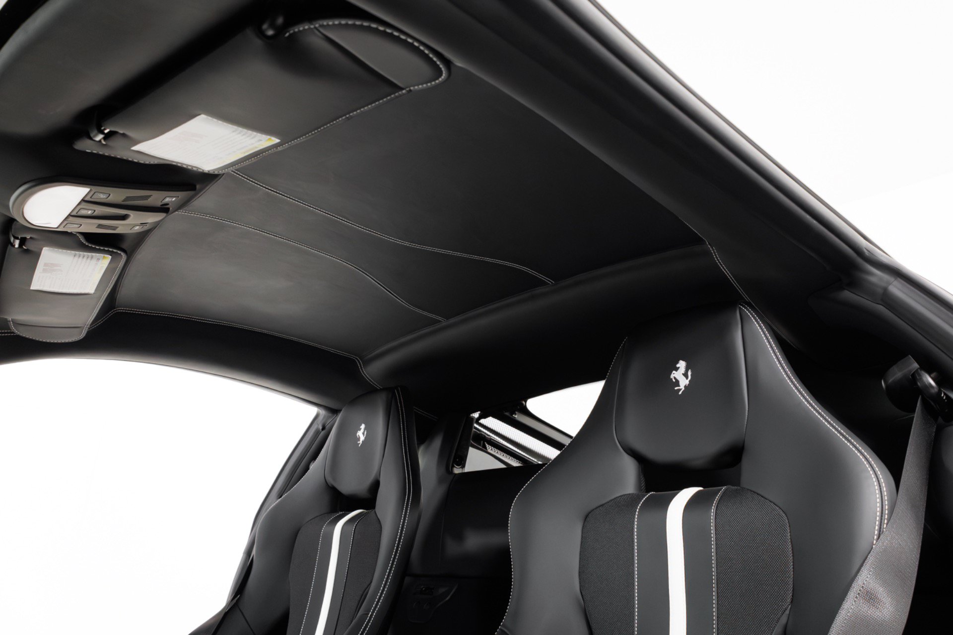 Used 2020 Ferrari 488 Pista Coupe RWD image 18