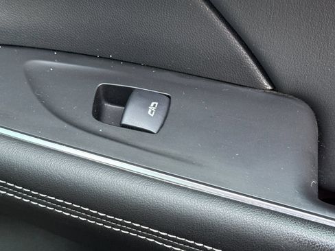 Used 2021 Buick Envision Preferred AWD/4WD image 21