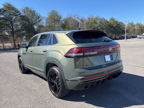 New 2026 Volkswagen Atlas Cross Sport SEL R-Line image 4