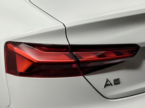 Used 2023 Audi A5 2.0T Premium w/ Convenience Package image 25