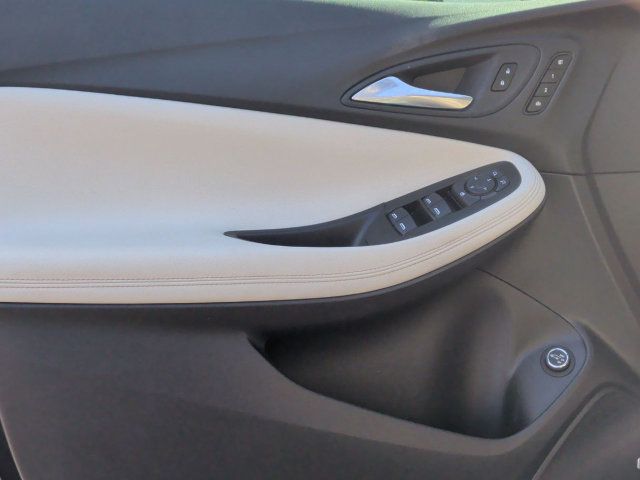 Used 2025 Buick Encore GX Avenir w/ Avenir Convenience Package FWD image 12