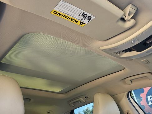 Used 2015 Volvo XC60 T5 Platinum image 34