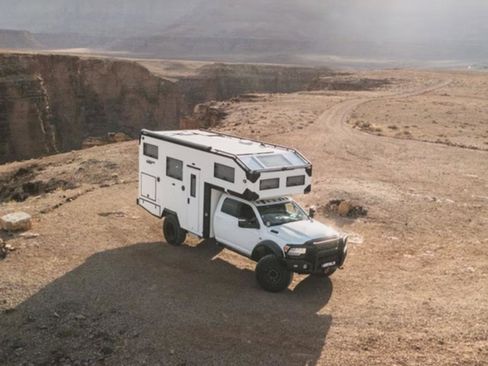 Used 2024 RAM 5500 Limited image 4