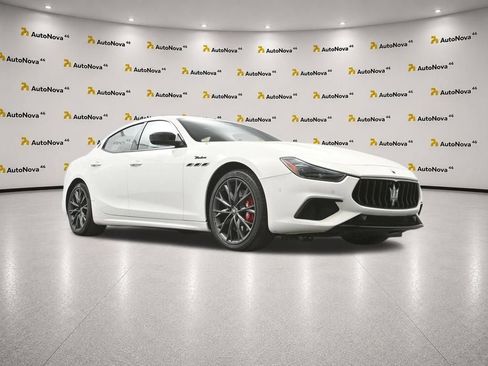 Used 2022 Maserati Ghibli Modena RWD image 57