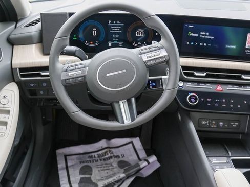 New 2025 Hyundai Sonata SEL image 11