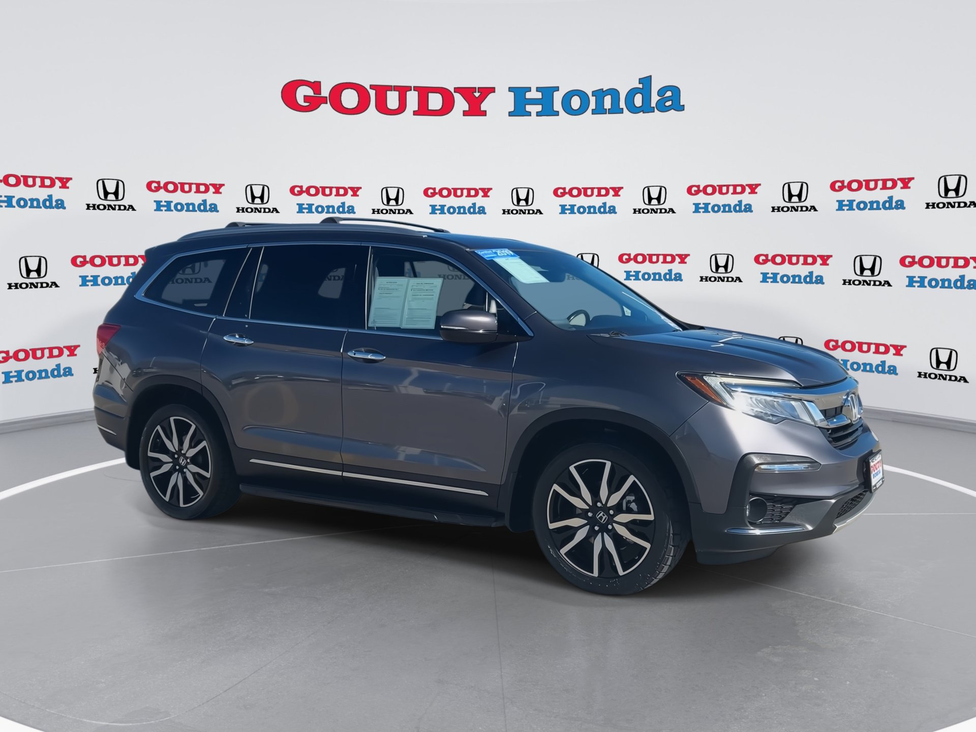Certified 2019 Honda Pilot Touring image 2