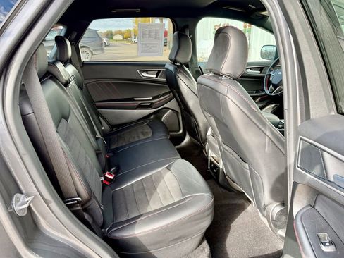 Certified 2024 Ford Edge ST-Line image 19