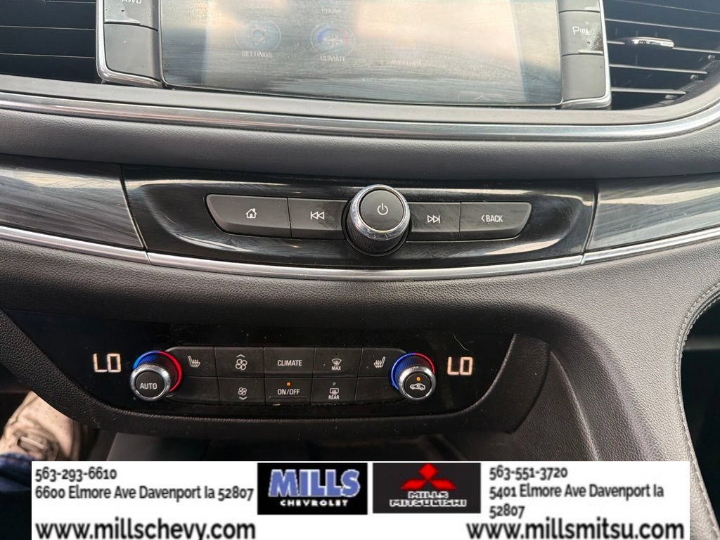 Used 2019 Buick Enclave Essence AWD/4WD image 17
