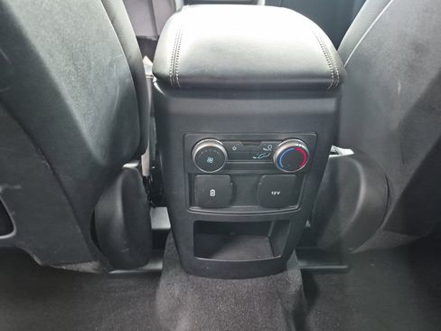 Used 2020 Ford Explorer XLT w/ Equipment Group 202A image 19