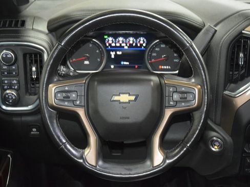 Used 2022 Chevrolet Silverado 3500 High Country image 37