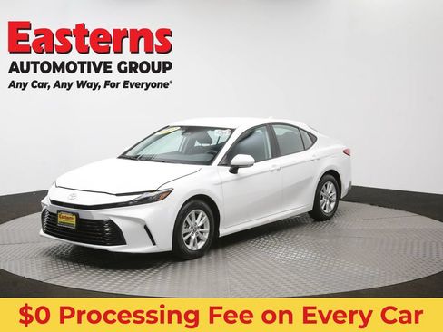 Used 2025 Toyota Camry LE FWD image 56