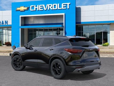 New 2026 Chevrolet Blazer LT image 3