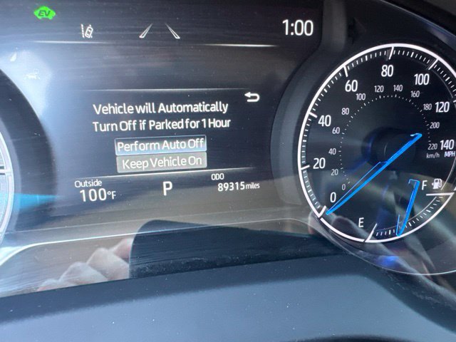 Used 2023 Toyota Venza LE AWD/4WD image 11