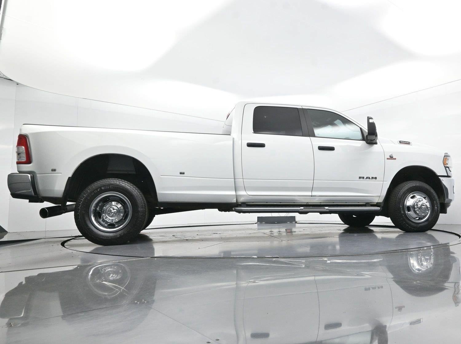 Used 2024 RAM 3500 Big Horn AWD/4WD image 49