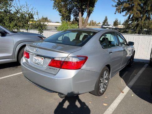 Used 2013 Honda Accord Sport image 3