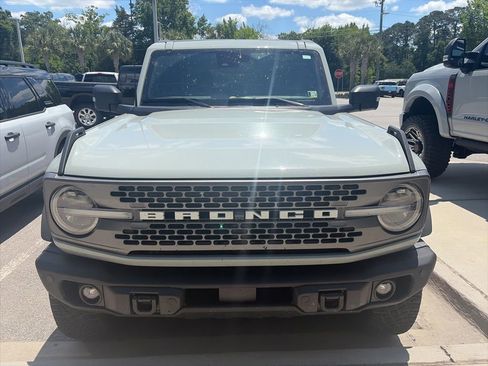 Used 2023 Ford Bronco Badlands w/ Sasquatch Package AWD/4WD image 2