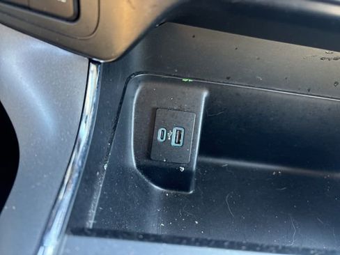 Used 2022 Ford F150 XLT w/ Equipment Group 302A High image 33